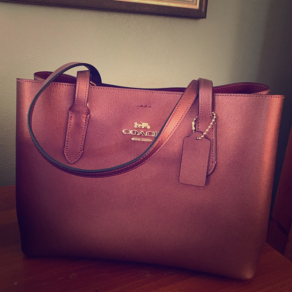 Genuine Coach Leather Handbag - Picture 1 of 5